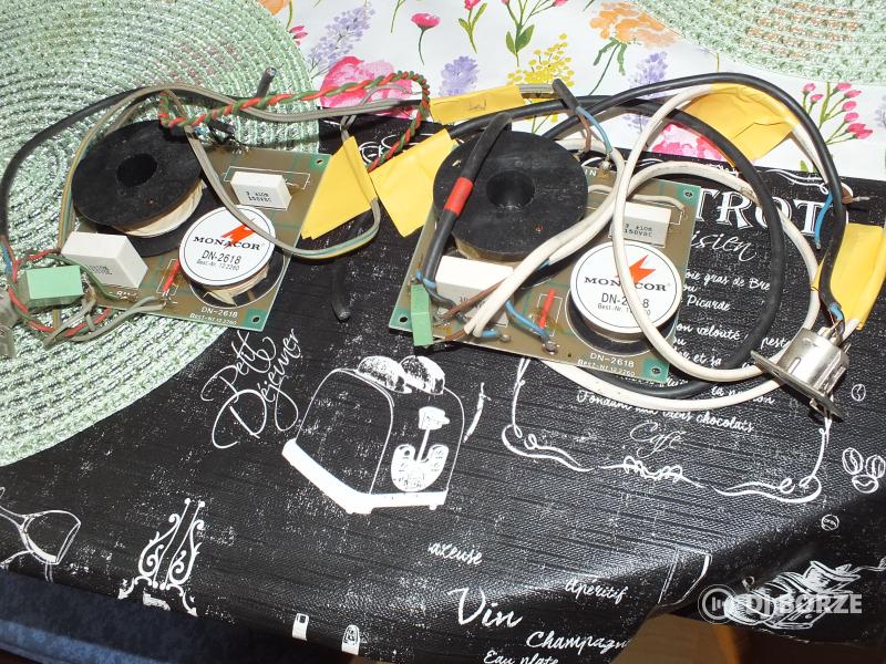 Monacor három utas hangváltó  300 w 8 ohm