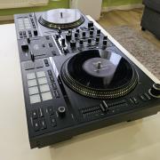 Hercules DJControl Inpulse T7