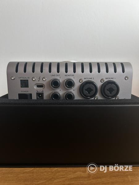 Universal Audio Apollo Twin X DUO GEN2 (Essentials+ Plugin csomag, Thunderbolt-3 kábel)