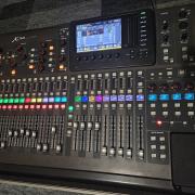 Behringer X32