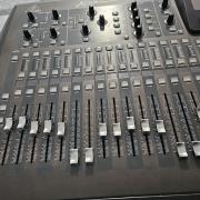 Behringer X32