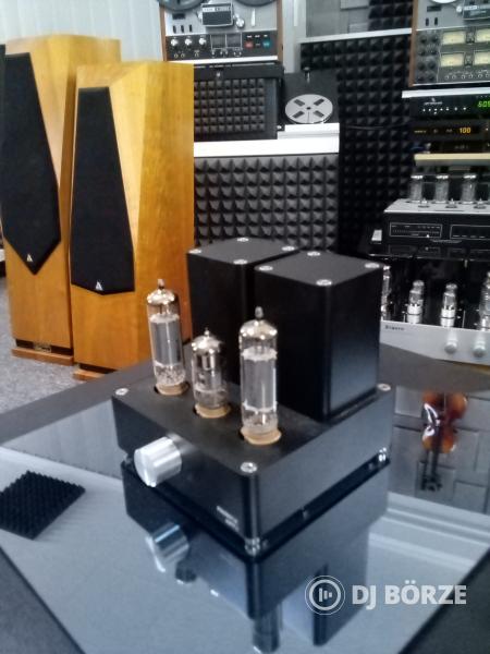 Integrált csöves erősítő