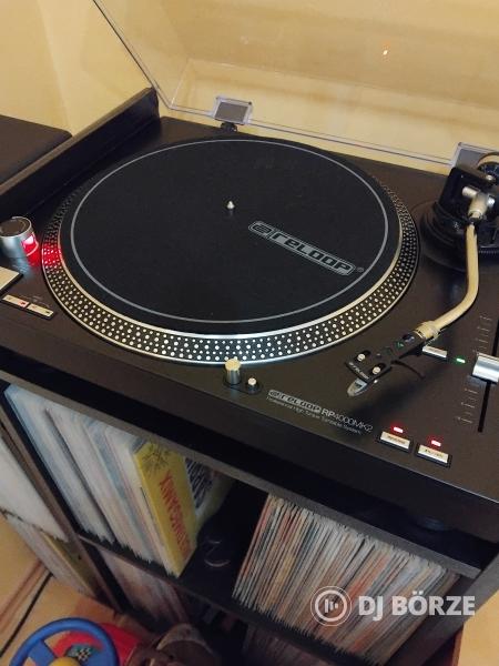 Bakelitlemezjátszó