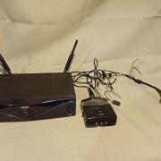 AKG vezeték nélküli fejmikrofon szett ELADÓ