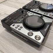 Pioneer CDJ 400