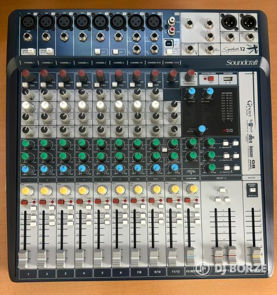 Soundcraft 12 keverő