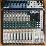 Soundcraft 12 keverő