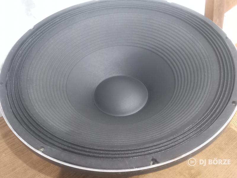 1 db Reflex 18" hangszóró