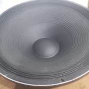 1 db Reflex 18" hangszóró