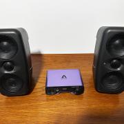 iloud MTM Mk I stúdió monitor és Apogee Boom külső hangkártya