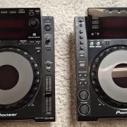 Pioneer CDJ 900 pár (2db) + rack