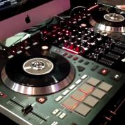 Dj kontroller NUMARK NS7 II