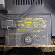 Színházi lámpák Strand Lighting