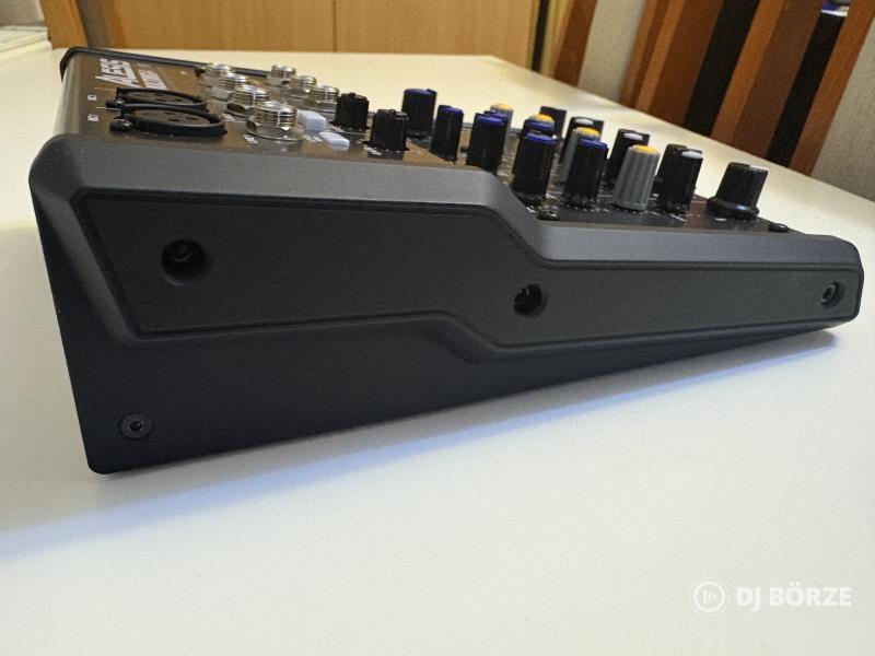 Alesis multimix4 fx keverőpult