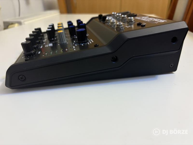 Alesis multimix4 fx keverőpult