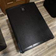Eladó 2 db Electro-Voice ELX118P! Beszámítás is lehet.!