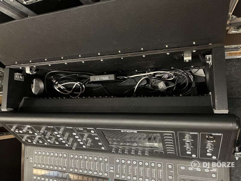 Midas M32 digitális keverőpult