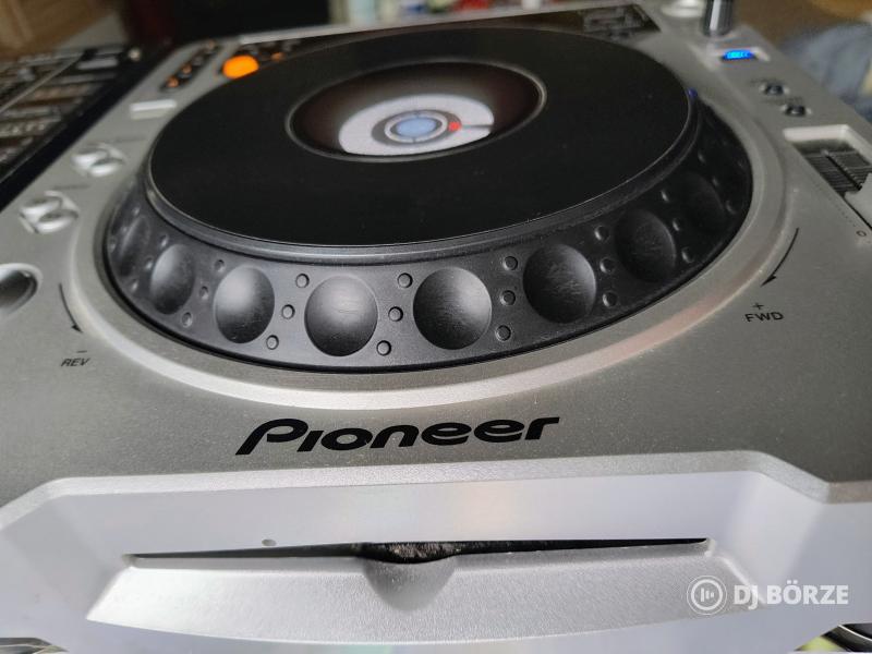 Eladó Pioneer 2xCDJ 800 MK2 Egerben.