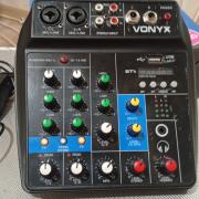 VONYX VMM 100 keverő