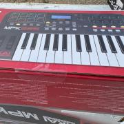 AKAI MPK 225 Midi kontroller - új / bontatlan