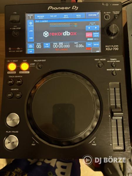 Pioneer DJ XDJ 700 + ajándék Decksaver