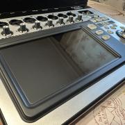 Qsc Touchmix-8 digitális keverő eladó! Beszámítás is lehet!