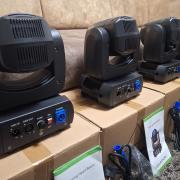 Eladó 4 db új, 100 watt teljesítményű ledes, 1/18 prizmás beam & spot robotlámpa