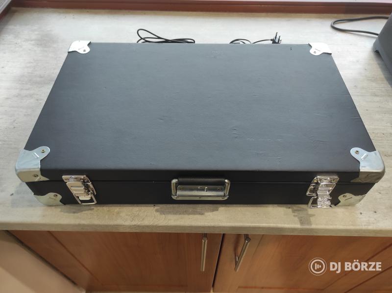 Native Instruments Traktor Kontrol S3