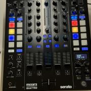 Mixars Quattro + Zomo rack