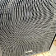 4db QSC HPR181 18" aktív szub láda