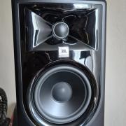 JBL 305P MkII Aktív Studio hangfal párban eladó, újszerűek.  Saját dobozukban!