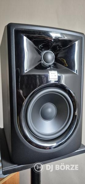 JBL 305P MkII Aktív Studio hangfal párban eladó, újszerűek.  Saját dobozukban!