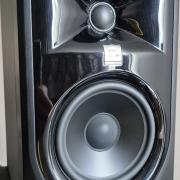 JBL 305P MkII Aktív Studio hangfal párban eladó, újszerűek.  Saját dobozukban!