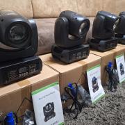 Eladó 4 db új 100 watt teljesitményű 1/18 prizmás beam&spot robotlámpa