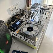 Cdj 2000 nxs + djm 900 nxs Limited