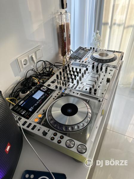 Cdj 2000 nxs + djm 900 nxs Limited