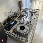 Cdj 2000 nxs + djm 900 nxs Limited