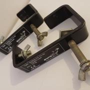 Eurolite TH 50 C-kampó