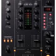 Keresek pioneer djm 400-as keverőpultot.