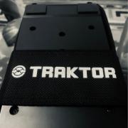 NI Traktor X1 Mk1 + NI Audio 4 Dj