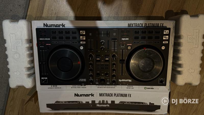 Numark Mixtrack Platinum FX