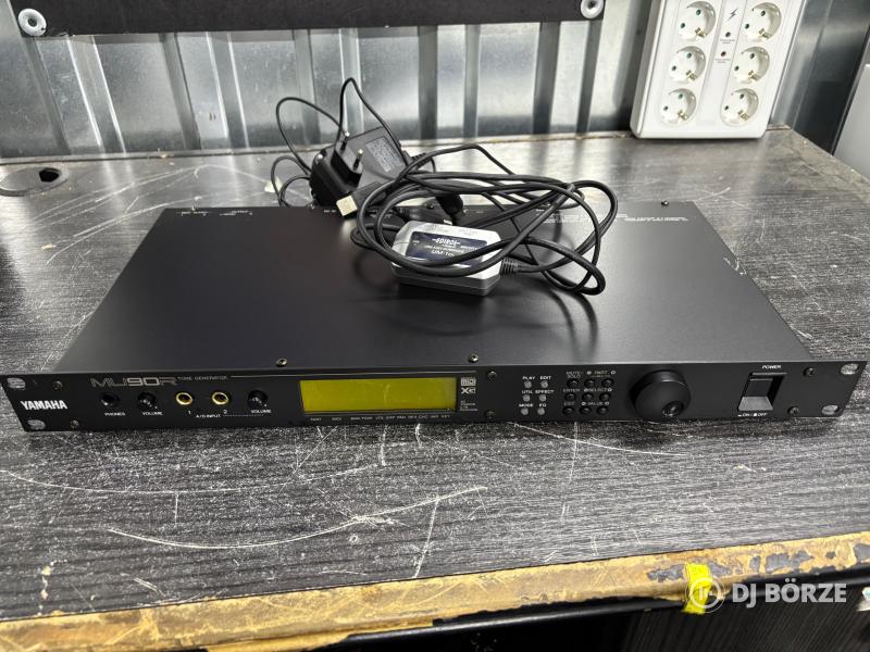 Yamaha MU90R hanggenerátor + ajándék USB Midi interface
