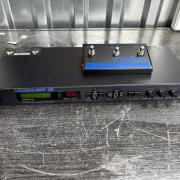 Digitech Vocalist II effektprocesszor + ajándék Digitech lábkapcsoló