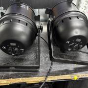 2 db Lightmaxx LED PAR 64 36x1W újszerű állapotban + ajándék színkeret