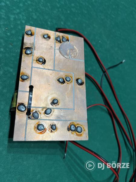 Reflex R-250 hangváltók