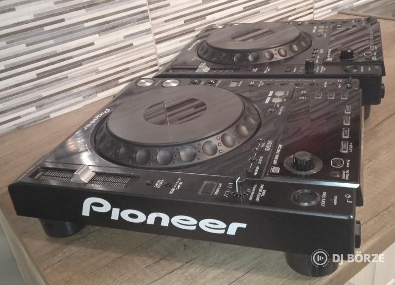Pioneer CDJ 850 K pár.