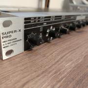 BEHRINGER CX2310 Crossover processzor