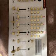 Mikrofon + analóg kill mixer eladó