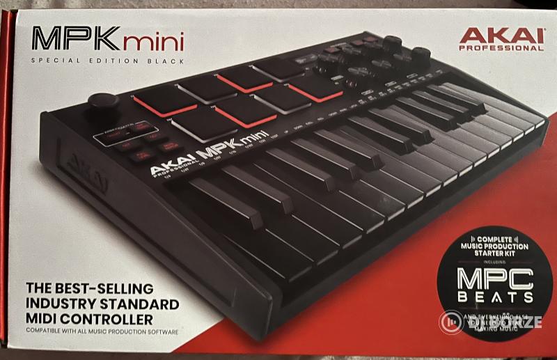 AKAI Professional MPK Mini MK3