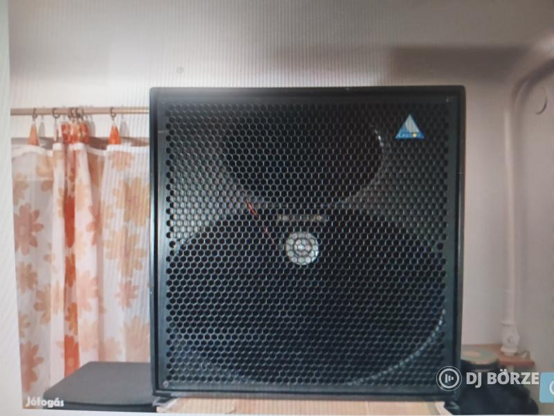 Adamson MH 218 mélyladak, illetve MH 225 topladak.